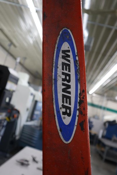 Werner Fiberglass 10' Step Ladder, 300# Capacity- Auction Item