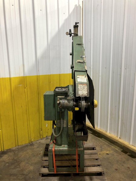 2-1/2" HAMMOND GRINDER MODEL UBG132 ABRASIVE BELT SANDER, LATHE ATTACHMENT: STOCK 17271