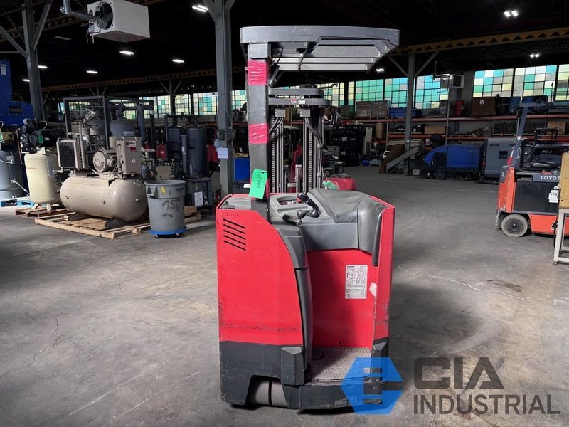 2018 - 5,000 LB. RAYMOND MODEL 425-C50TT STAND-UP ELECTRIC FORKLIFT