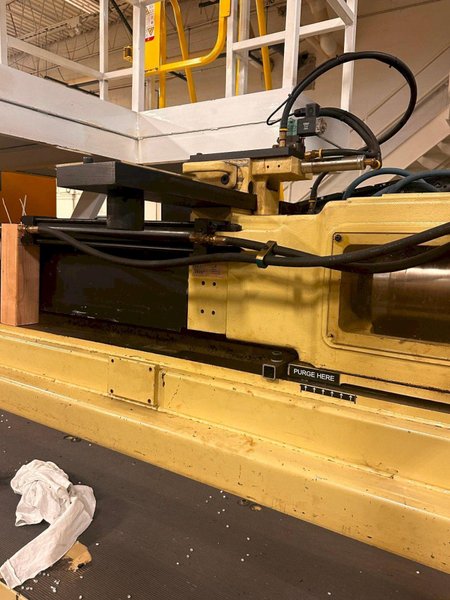 300 Ton 59 Oz Shot Husky RS70/60 Injection Molder, 1998