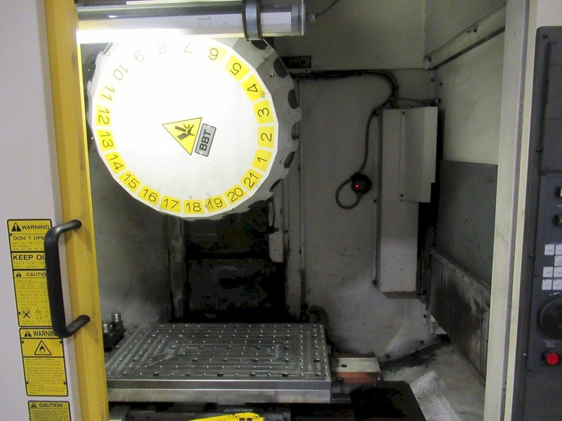 Fanuc Robodrill Alpha T21iEL CNC Drilling/Tapping Machine w/Automatic Pallet Changer, Renishaw Probing System, 21 ATC- Auction Item