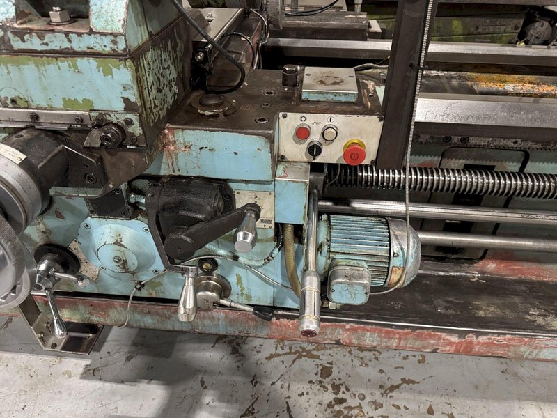 39" x 236" Geminis GE-1000A Gap Bed Engine Lathe