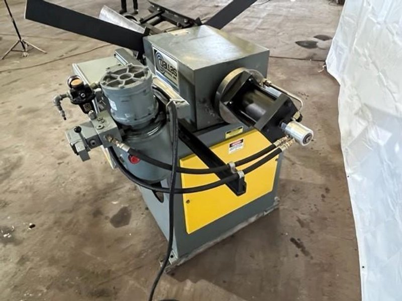 4,000LBS x 24" MOTORIZED DALLAS UNCOILER #3352