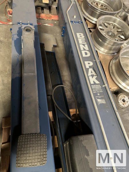 Bend Pak MX-10CX 168 Auto Lift