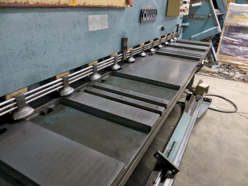 3/16" x 10 ft. Amada Mechanical Power Shear Model M-3045