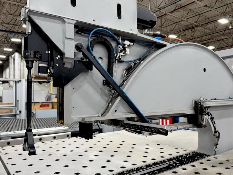 Salvagnini P4 Lean 2120 Automatic Panel Bender