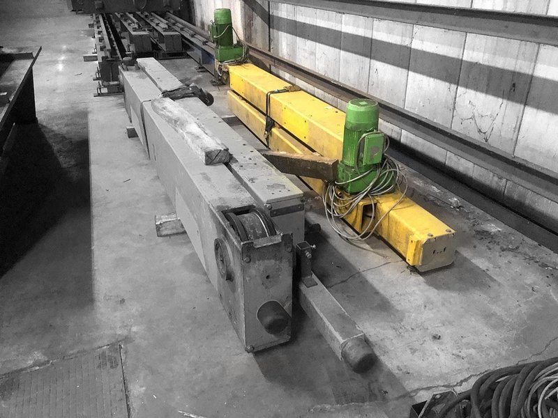 Stahl - 10 ton + 2 carriages