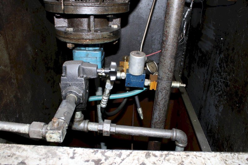 125 TON DENISON HYDRAULIC PRESS: STOCK #75941