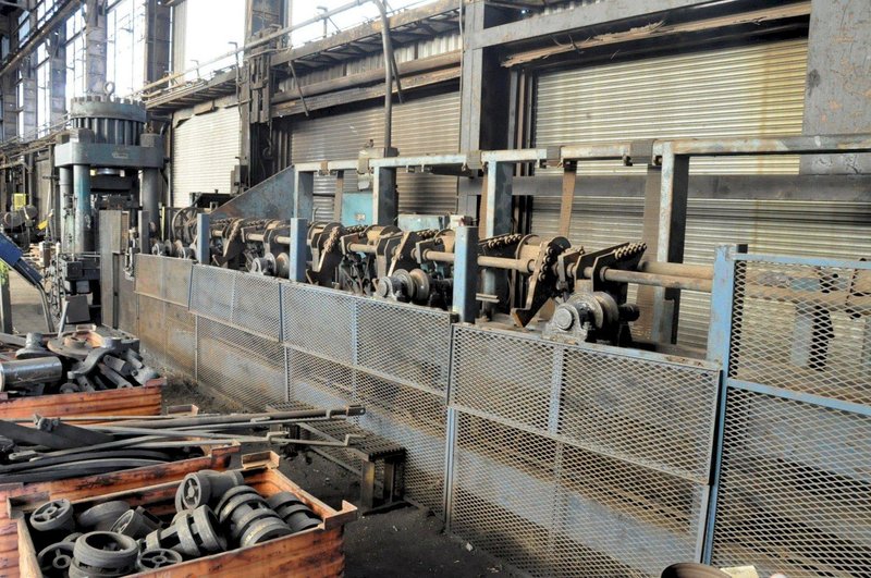 1000 TON (7") AMD MODEL #1000-3030 HYDRAULIC BILLET BAR SHEAR STOCK #3052