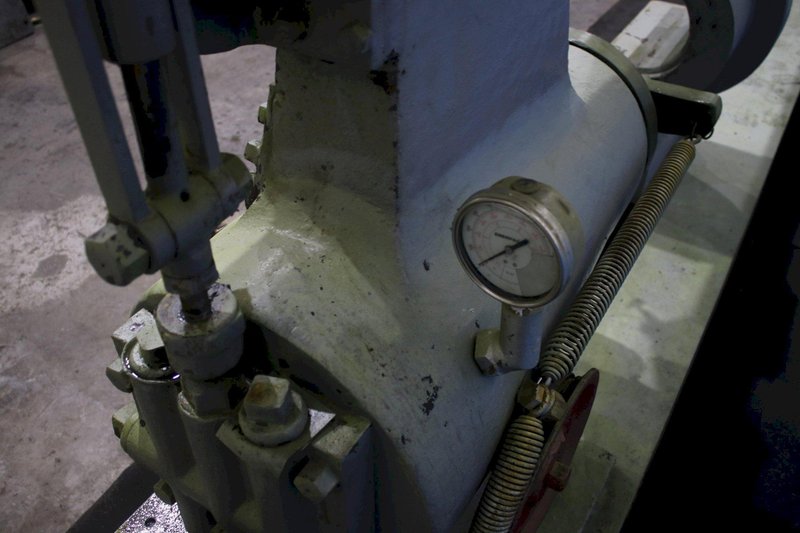 100 TON WHEEL PRESS: STOCK #74885