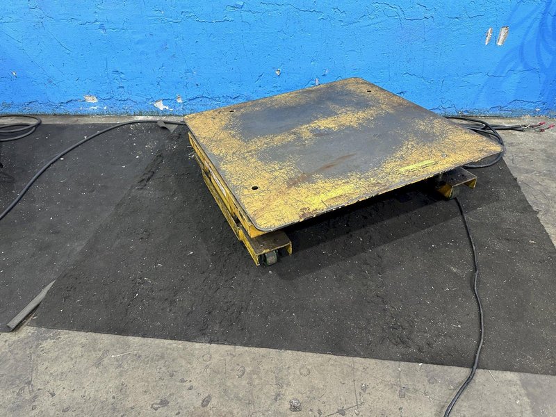 2000 LB ECONO-LIFT HYDRAULIC SCISSOR LIFT TABLE: STOCK #77596