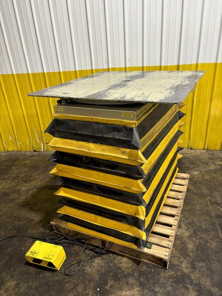 2500 LBS X 48" X 44" SOUTHWORTH MODEL #LS2.5-36 BACKSAVER  HYDRAULIC SCISSOR LIFT &amp; TURN TABLE, 110V : STOCK #20511