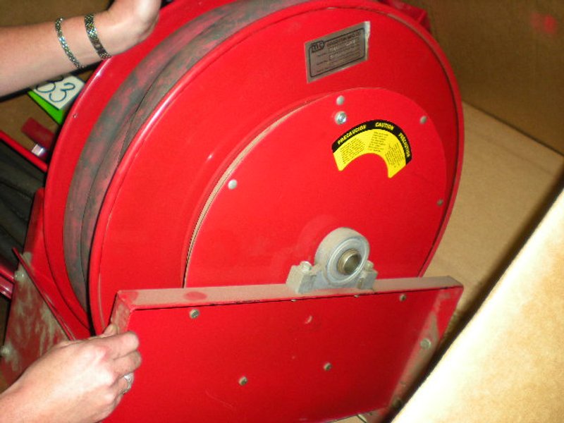 DOUGHTON SPRING RETRACTABLE AIR HOSE REEL 
