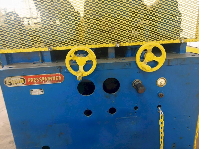 72" WIDE X .060" EGAN PRESS PARTNER  MODEL #S25-872 8 ROLL POWERED COIL STRAIGHTENER : STOCK #13907