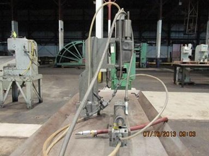 ARO 1/4" AIR DRILL WITH L VENTS