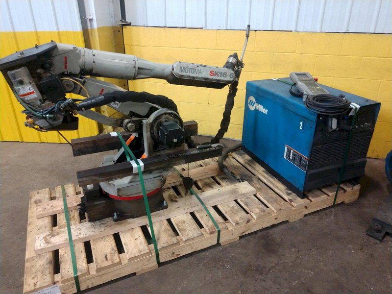 6 AXIS MOTOMAN MODEL SK16-6 ROBOT WELDING CELL WITH MILLER AUTO DELTAWELD 452 WELDER: STOCK #13838