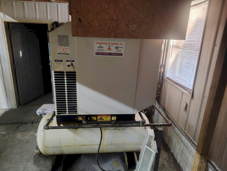 INGERSOLL-RAND SSR EP25SE Rotary Screw Air Compressor - Very Good Condition