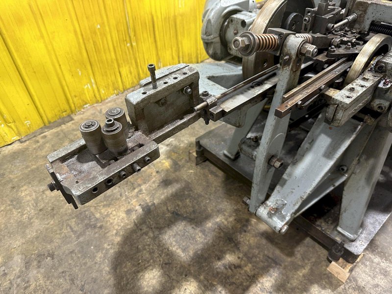 NILSON MODEL #S3F WIRE BENDING FOUR SLIDE MACHINE . STOCK # 1156722