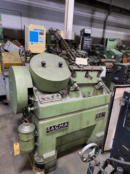 Sacma Model RU-1 Thread Roller