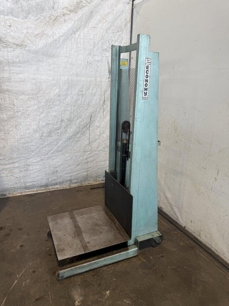 1,000 LB. ECONOMY W-54 DIE LIFT. STOCK #1214425