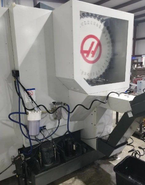 2017 HAAS UMC-750 | Machining Centers, Multitasking