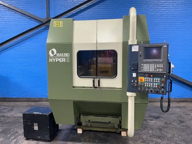 Makino 16” X 29” CNC VMC - Hyper 5