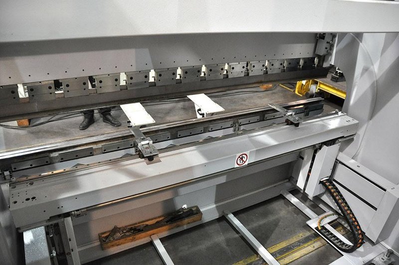 Adira - PM 135 ton x 3100 mm CNC