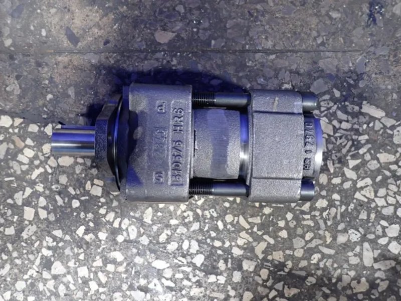 Bucher Hydraulics 320 Bar Internal Gear Pump - Qx43-032r09