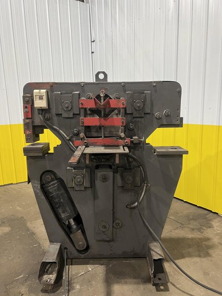 100 TON EDWARDS MODEL #JAWS IV HYDRAULIC IRONWORKER: STOCK #18429