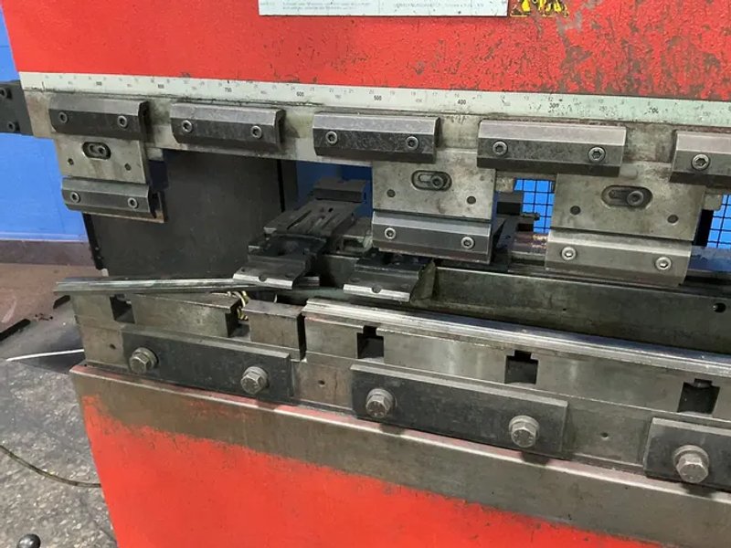 Amada 82” X 50 Ton Press Brake - Hft 50-20 S