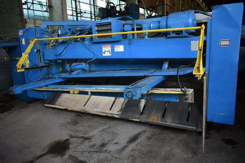 10' X 1/4" CINCINNATI CNC HYDRAULIC POWER SQUARING SHEAR.  STOCK # 1006925