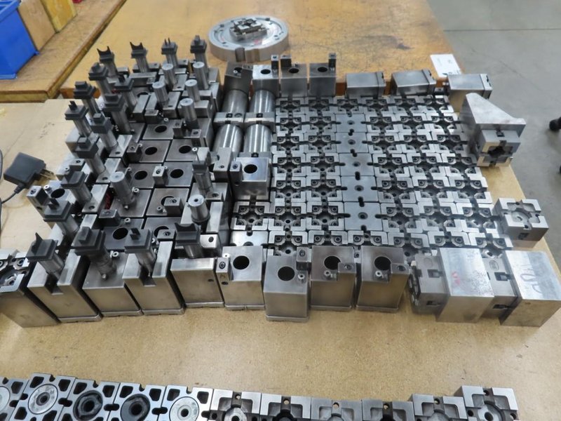 System 3R Macro Pallets w Top Plates, Assorted 20MM Electrode Holders And More!- Auction Item