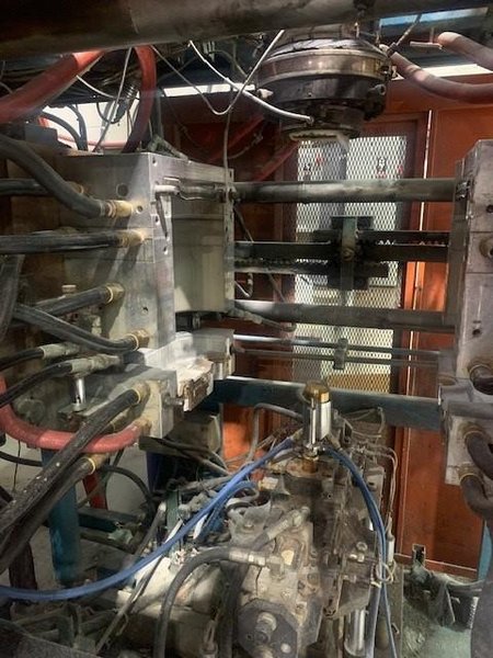 Sterling LS-3 Extrusion Blow Molding Machine