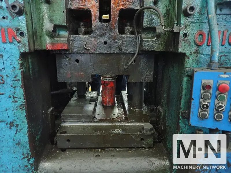 1300 Ton National Maxipress Foundry Machine
