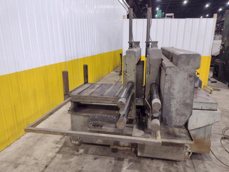 16" x 16" HYD-MECH MODEL #M-16A AUTOMATIC HORIZONTAL BANDSAW WITH POWER MITRE SWIVEL: STOCK #23419