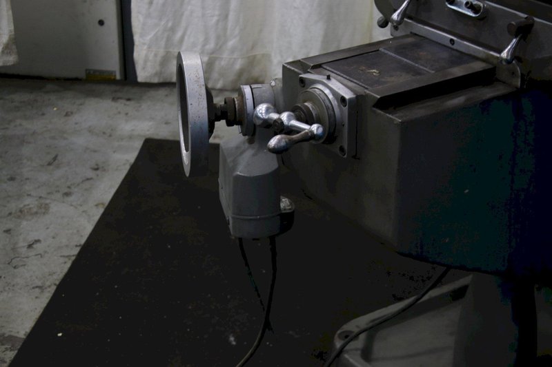 3 HP COMET VERTICAL RAM TYPE MILL: STOCK #74598
