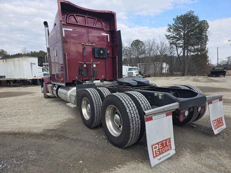 2022 Peterbilt 567 804180