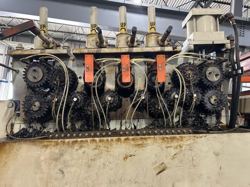 15,000 lbs. x 42" Dallas Coil Reel and Dallas Powered Straightener Available For Sale!