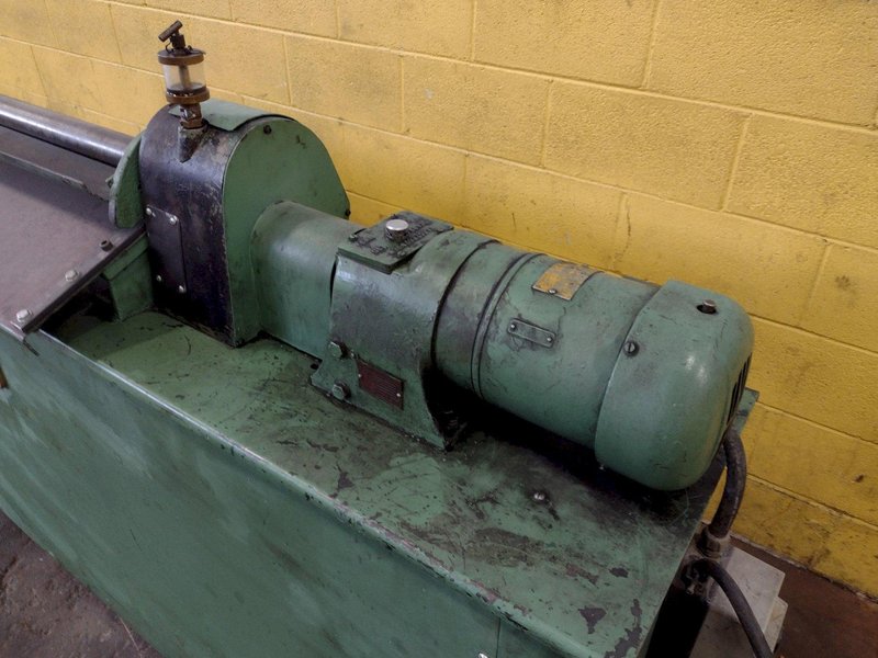 60" BROWN AND BOGGS MODEL 265 PIPE ROLLER AND CRIMPER: STOCK #17018