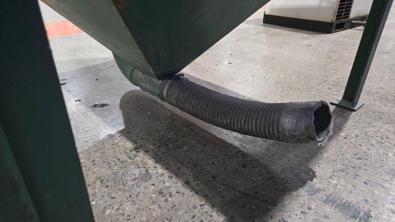 VACU BLAST 4X4PN300105 BLAST CHAMBER USED