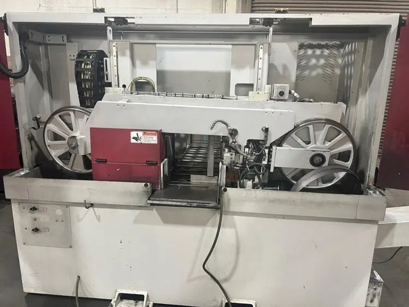 USED BEHRINGER 11.8" X 10.2" DUAL POST AUTOMATIC BANDSAW MODEL HBE 261A, Year: 2017