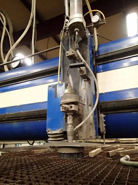 2009 WARDJET RX-3013 | Waterjet Cutters