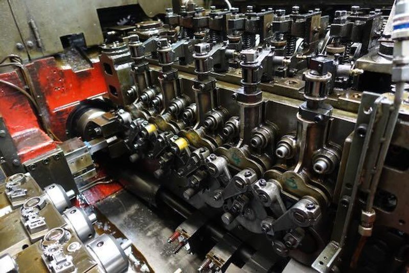 1" Sakamura Model BPF- 540 5 Die Cold Former