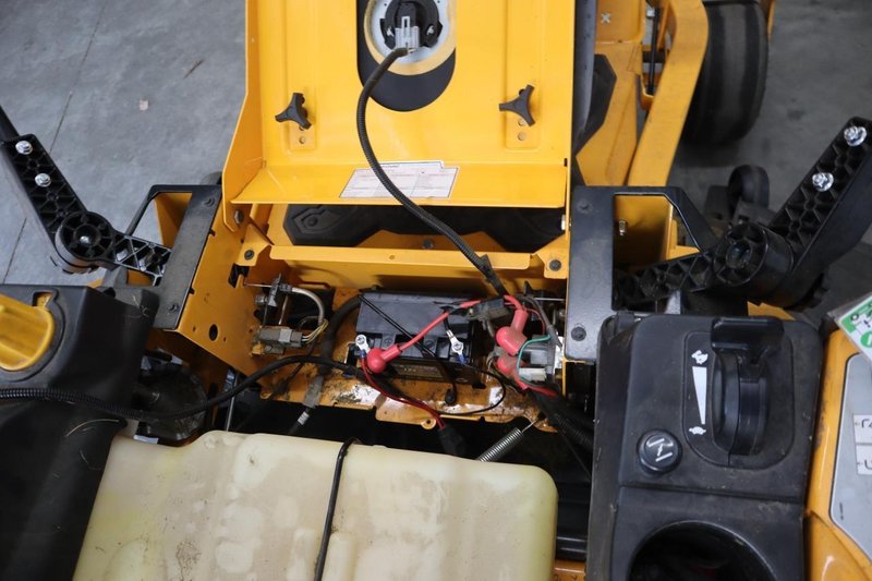 Cub Cadet Ultima ZT1 50" Lawn Mower, Zero-Turn Style, Kawasaki Engine - New 2019- Auction Item