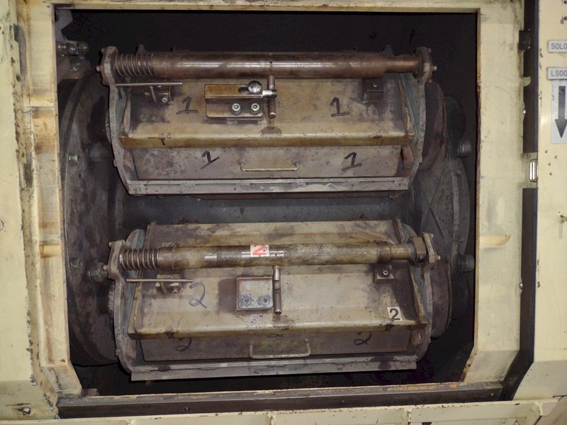 SINTOBRATOR MODEL #EC-2-P-008 CAROUSEL TYPE TUMBLING FINISHER: STOCK #18784