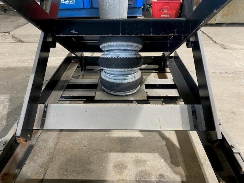 48" X 48" 2,500LBS AUTOQUIP CORP PNEUMATIC LIFT TABLE STOCK# 2872