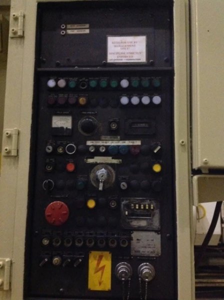 KOMATSU 220 TON ECCENTRIC GEAR 2 PT SS PRESS, STOCK# 13406J