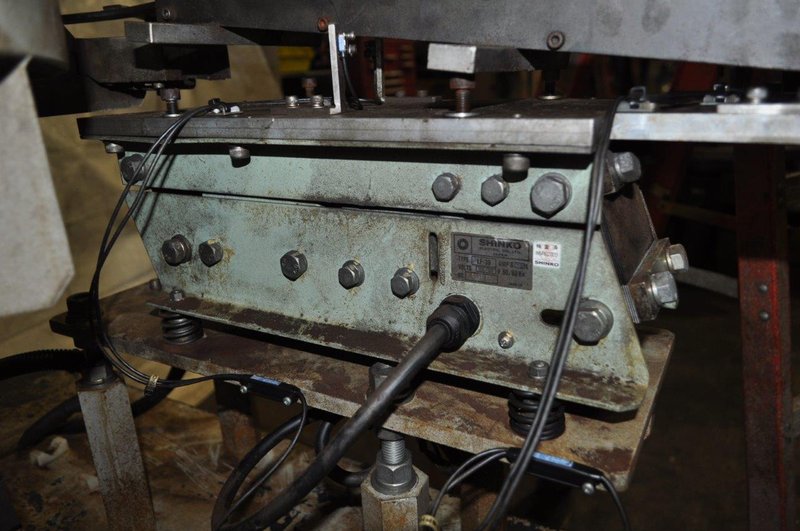 30" Shinko Vibratory Bowl Feeder