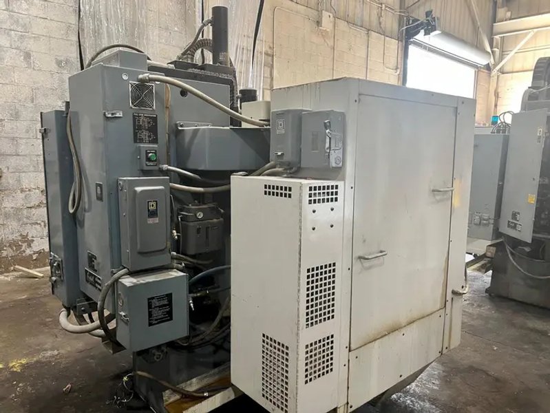USED FADAL VMC 40 VERTICAL MACHINING CENTER
