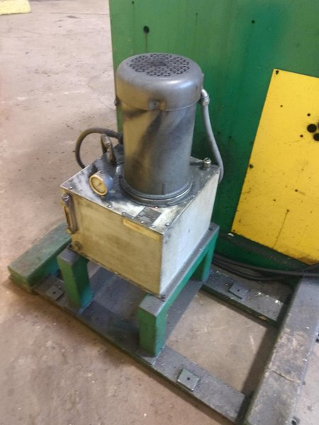 30,000 LB 15 TON X 36" SESCO MODEL #55-422 MOTORIZED UNCOILER COIL REEL: STOCK #14444